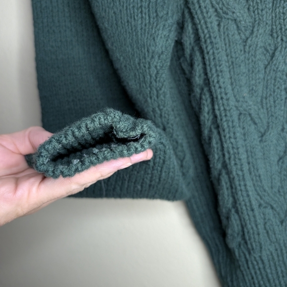 Abercrombie & Fitch Green Turtleneck Sweater Ribbed Knit - Picture 7 of 8